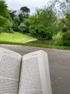 reading in parks, summer in Vienna