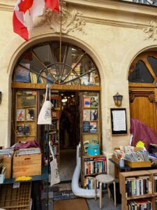 bookstores paris